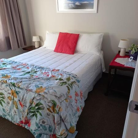 B&B @ Fynnz Turangi Bagian luar foto